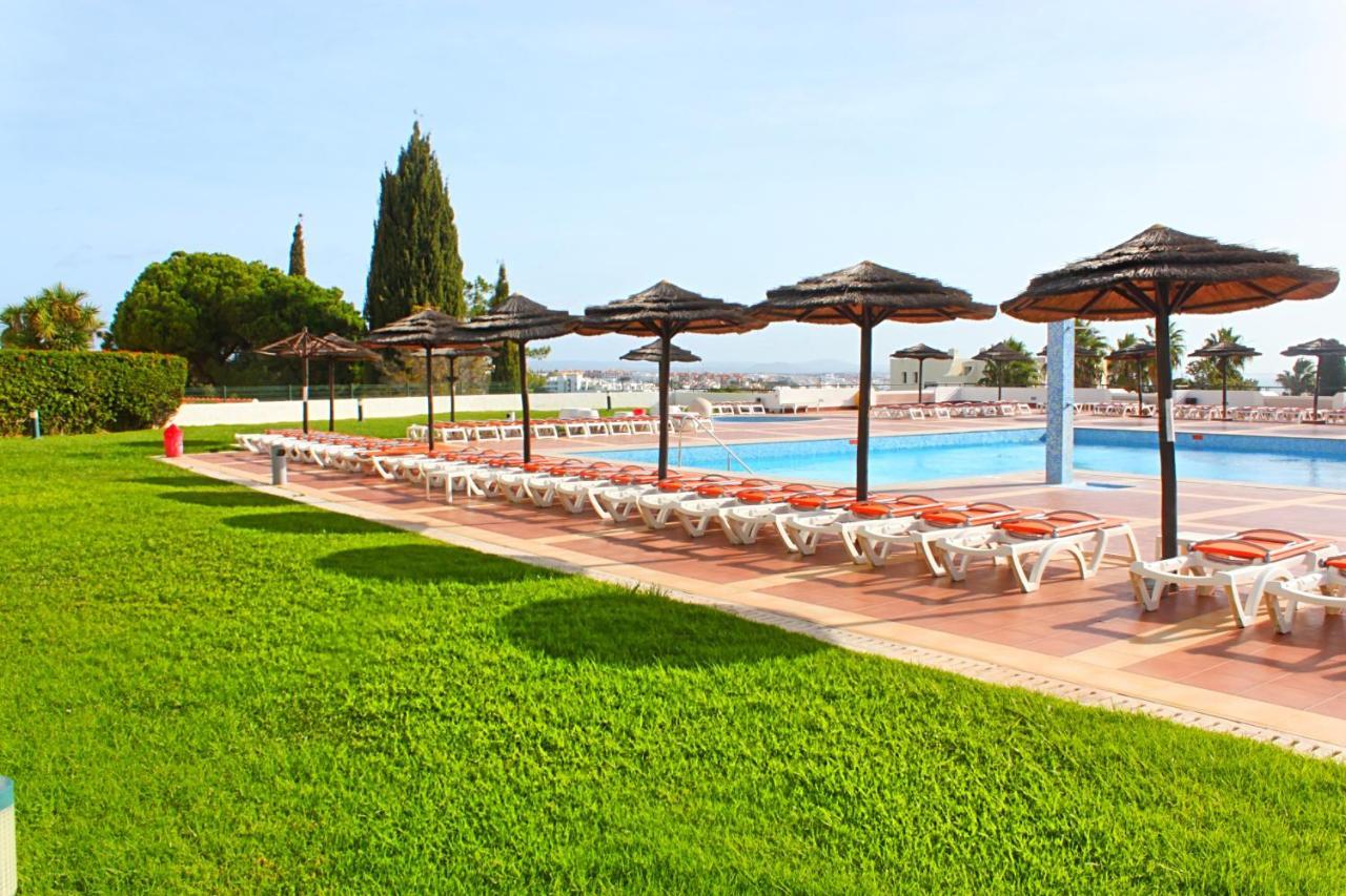 Cozy And Stylish Studio Apt Just 800M From The Beach - New On Booking! Albufeira Exterior foto